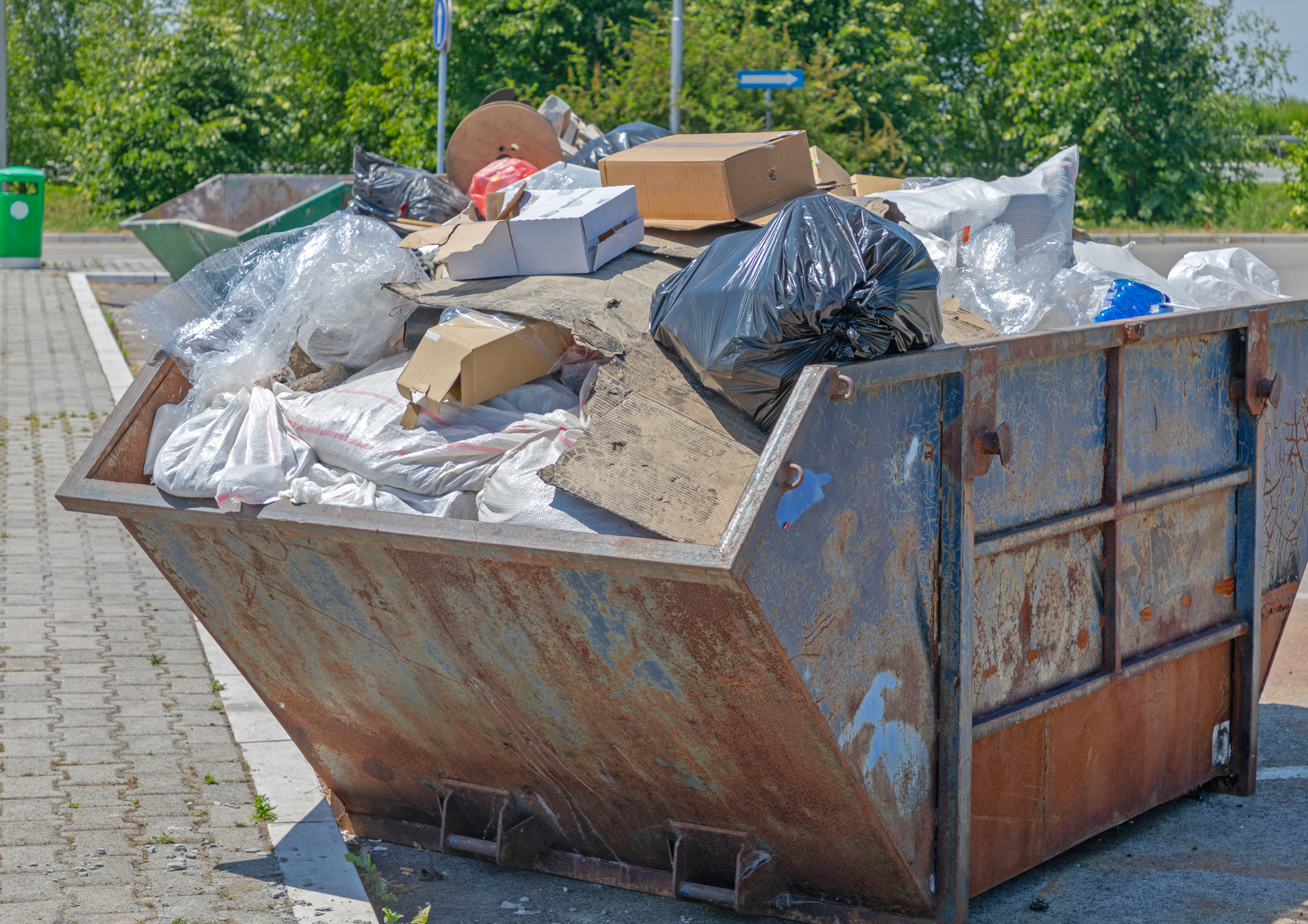 How to Choose Cheap Skip Hire for Your Project and Save More Money